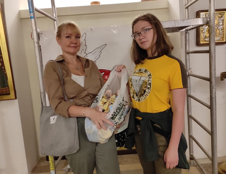 Помощь в подготовке к школе многодетным семьям при Храме Двенадцати Апостолов в Ховрине
